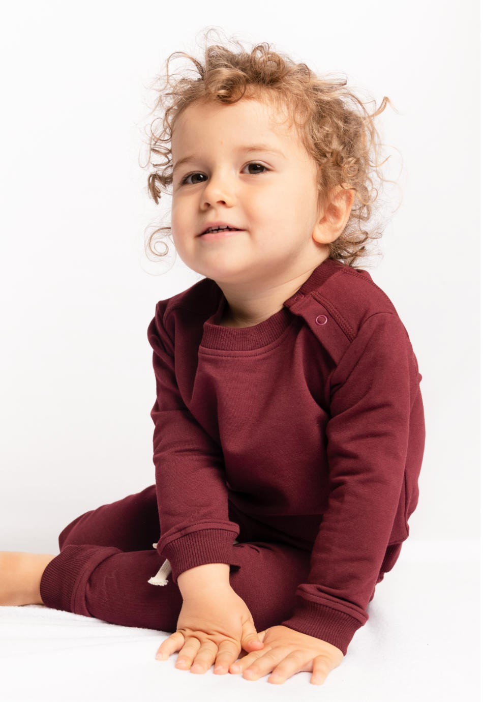Charlie Kinder-Sweatshirt in Bordeauxrot aus Bio-Baumwolle – nachhaltige und umweltfreundliche Kindermode von M23