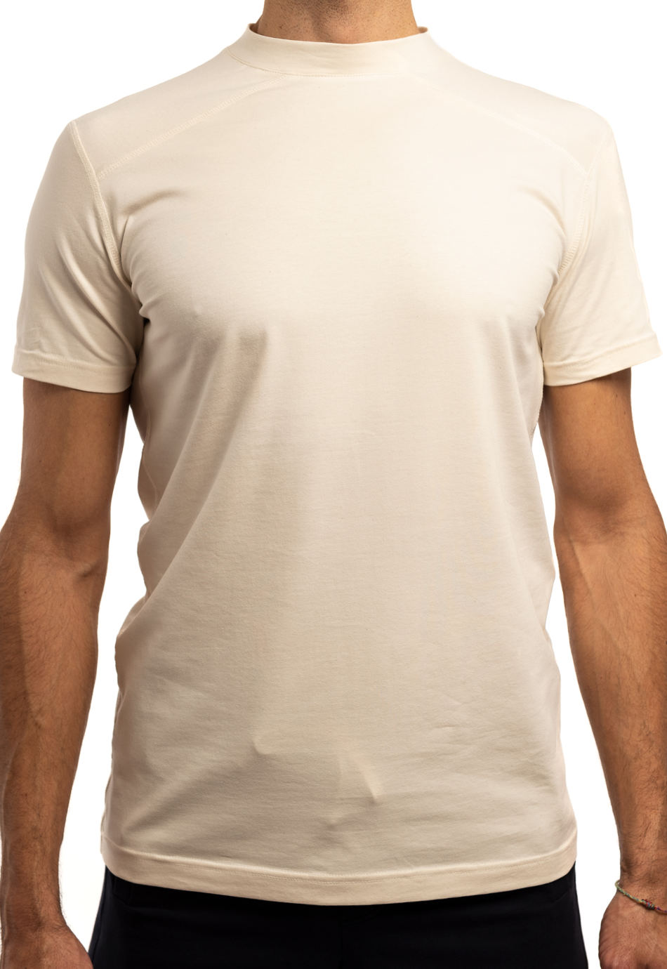 M23 Ben T-Shirt in creme aus nachhaltiger Bio-Baumwolle – minimalistisches, umweltfreundliches Herren Basic-Shirt fuer den Alltag.