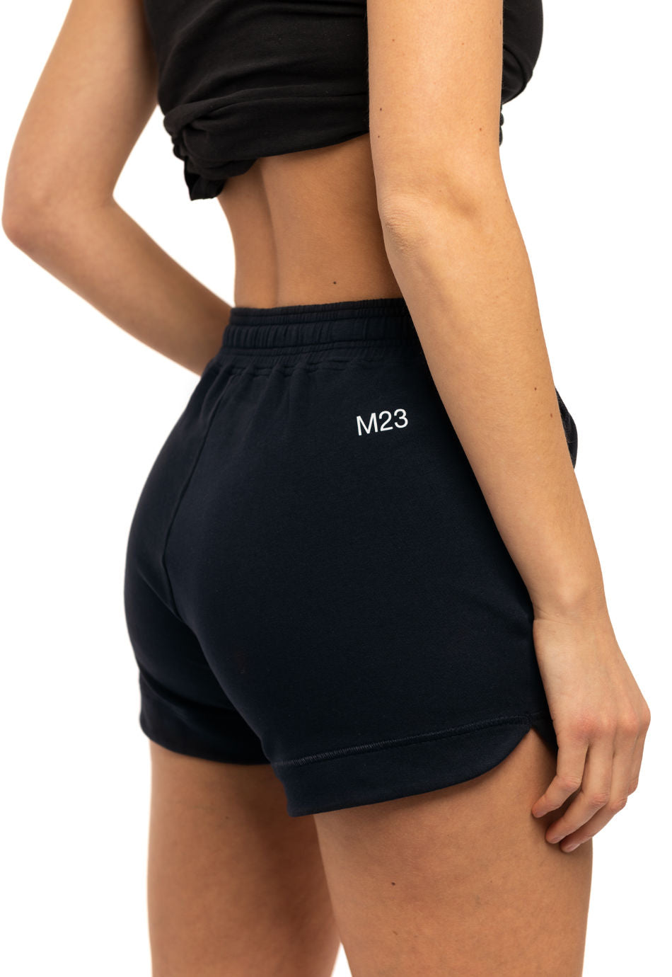 Chloe Damen-Lounge-Shorts in Dunkelblau aus Bio-Baumwolle mit M23 Logo – Rueckansicht, M23 nachhaltige Mode